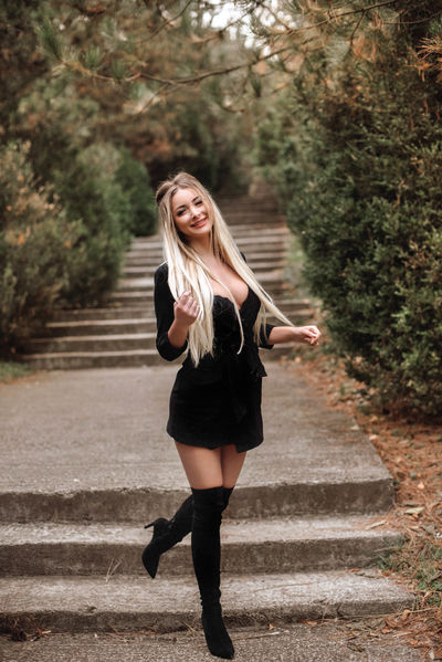 Shyla Daniels - Escort Girl from Chico California