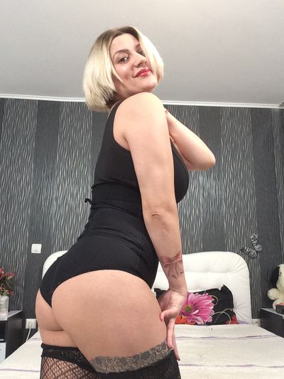 Divine Sylvia - Escort Girl from Garden Grove California