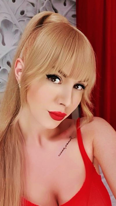 Luci Ferrer - Escort Girl from Columbus Georgia
