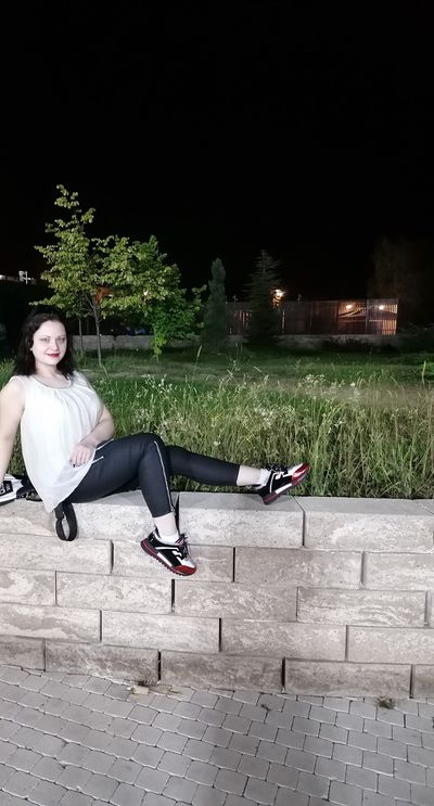 Joanna Lawton - Escort Girl from Davenport Iowa