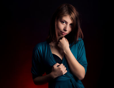 Brunette Escort in Honolulu Hawaii