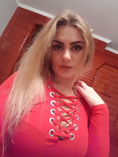 Kelly Clarke - Escort Girl from Pueblo Colorado