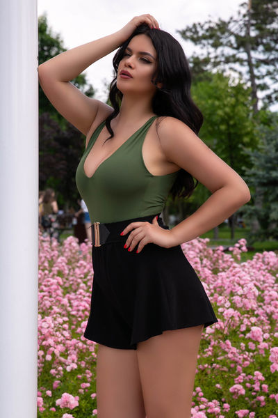 Redhead Escort in Olathe Kansas