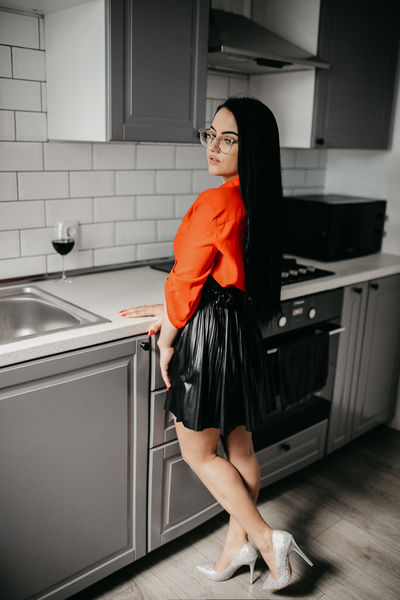 Brunette Escort in Tyler Texas