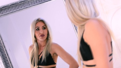 Virginia Wheeler - Escort Girl from Buffalo New York