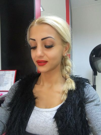 Marsha Mallet - Escort Girl from Irvine California