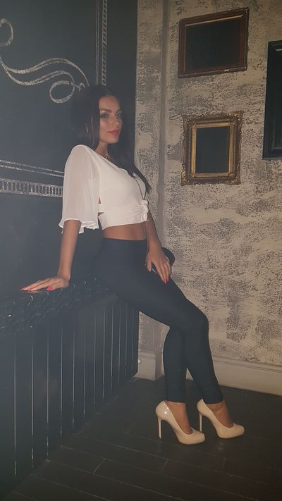 amapolalatina - Escort Girl from Cleveland Ohio