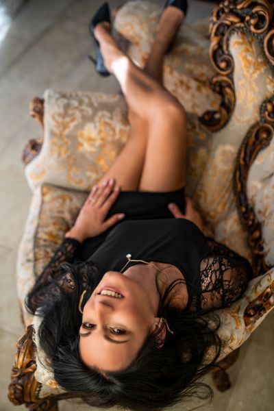 Rae Teeters - Escort Girl from Rochester Minnesota