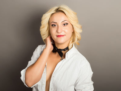 Julia Egger - Escort Girl from San Angelo Texas
