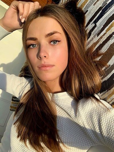 Michaela Cox - Escort Girl from Columbia Missouri