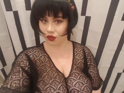 Super Busty Escort in Salem Oregon