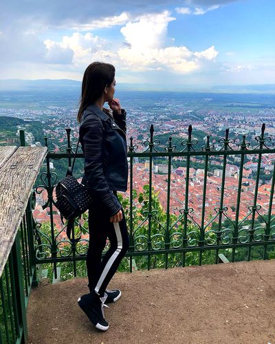 Brunette Escort in Mesa Arizona