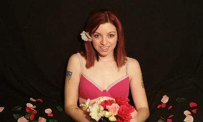 Shirley Albertson - Escort Girl from Roseville California