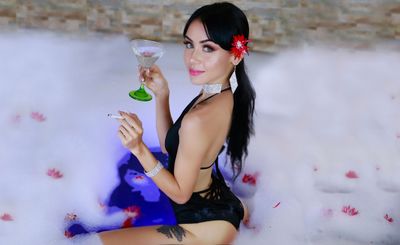 Kim Woolbright - Escort Girl from Davenport Iowa