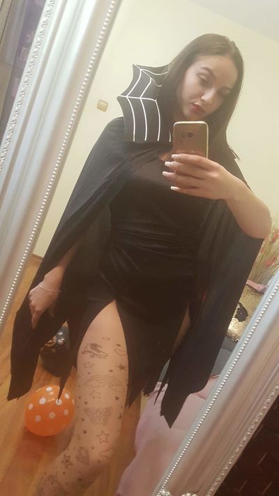 Clara Hilton - Escort Girl from Clinton Michigan