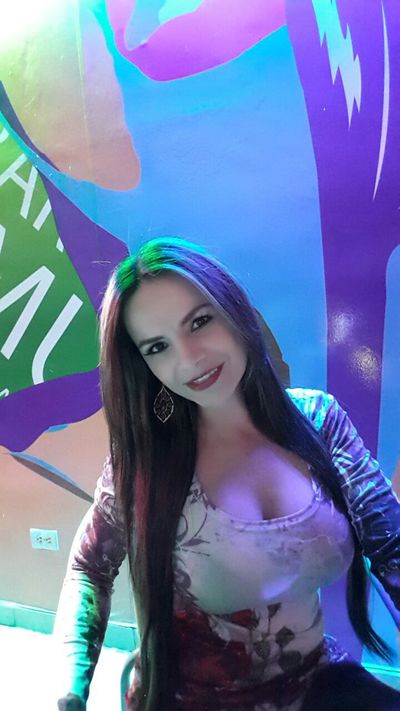 Pacific Islander Escort in Knoxville Tennessee