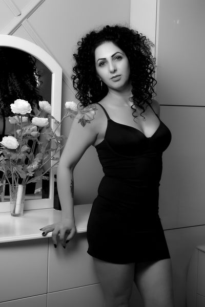 For Groups Escort in Elk Grove California