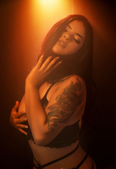 Selenne Noir - Escort Girl from Kent Washington