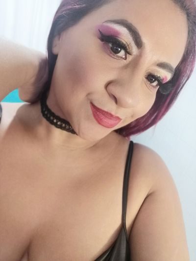 Caucasian Escort in Des Moines Iowa