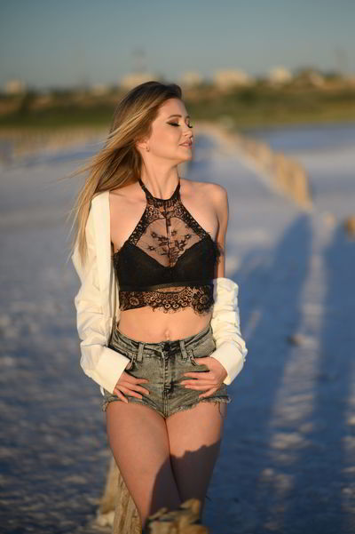 Olivka Spill - Escort Girl from Elk Grove California