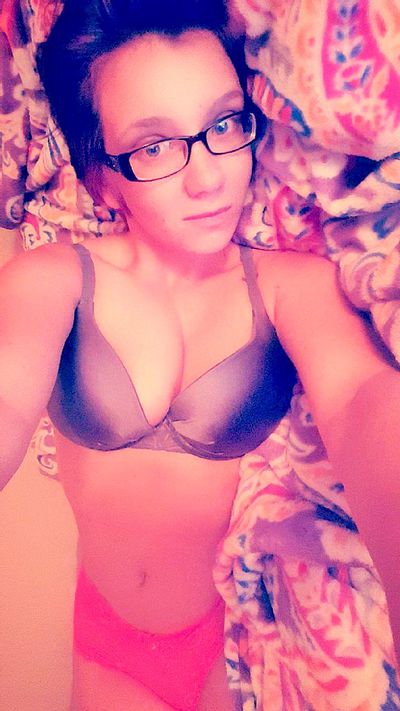 Tiny Bea - Escort Girl from Charlotte North Carolina