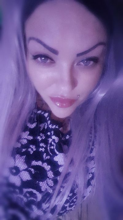 Mature Escort in Garden Grove California