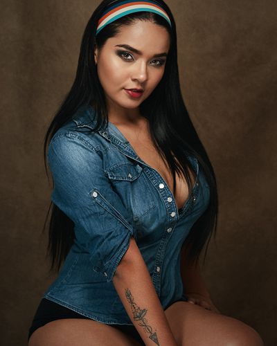 Stacy Marks - Escort Girl from Cary North Carolina