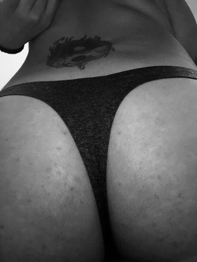 Erika Hoffman - Escort Girl from Lowell Massachusetts