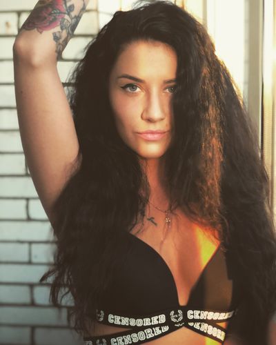Redhead Escort in Lakewood Colorado