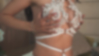 Myrtle Ginter - Escort Girl from Buffalo New York