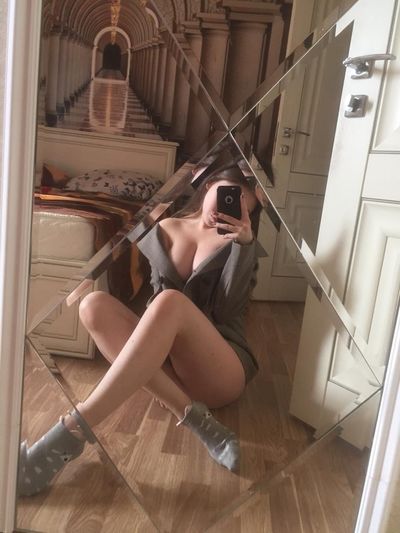 Super Busty Escort in Pasadena California