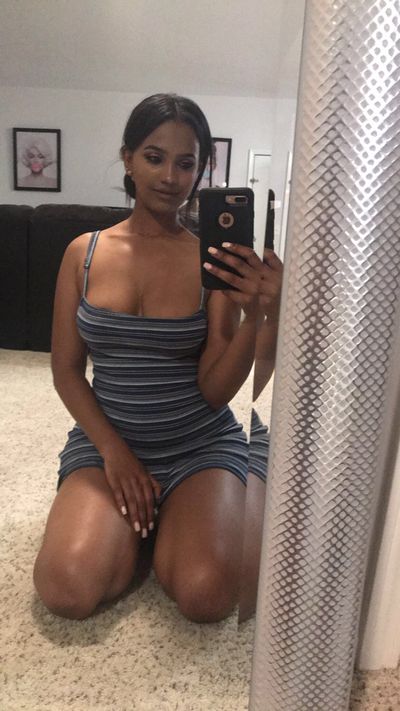 Alex Grays - Escort Girl from Moreno Valley California