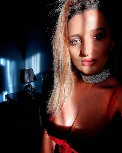 Katie Wright - Escort Girl from Cary North Carolina