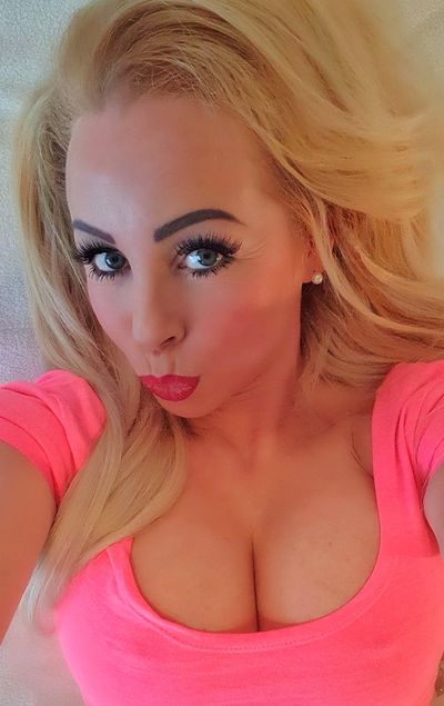 Super Busty Escort in Portland Oregon
