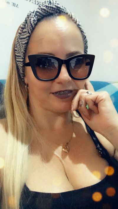 Redhead Escort in Columbus Ohio