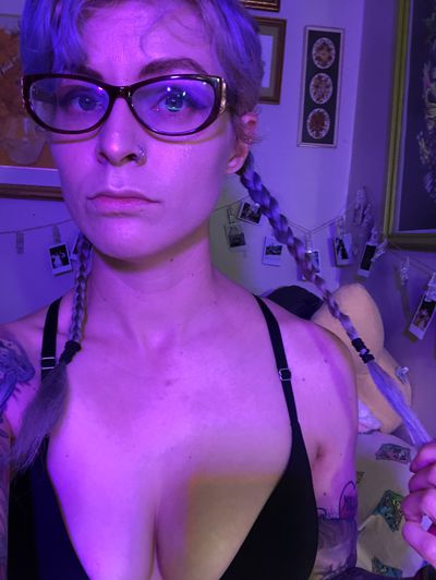 Karla Harri - Escort Girl from Charlotte North Carolina