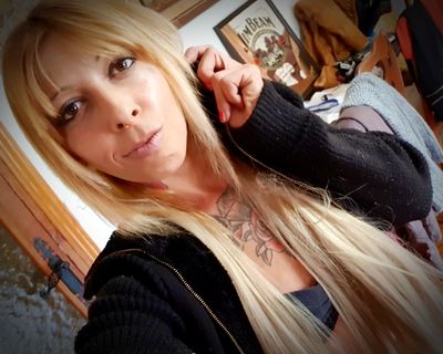 George Truitt - Escort Girl from West Covina California