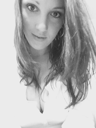 Hannah Thompson - Escort Girl from College Station Texas