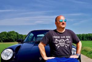 Michael Hogan - Daddy Roshester, USA